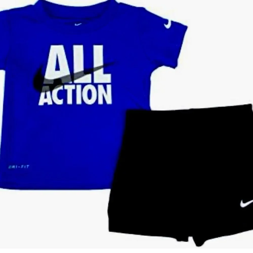 NIKE NWT BOYS 2 pc DRI FIT SET